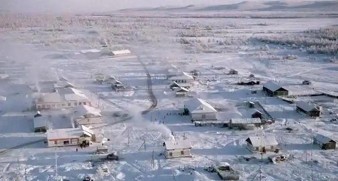 900人苹果30块1个1斤牛肉10多元电子pg西伯利亚-63℃小卖部:全村约(图15) 900人苹果30块1个1斤牛肉10多元电子pg西伯利亚-63℃小卖部:全村约(图15)